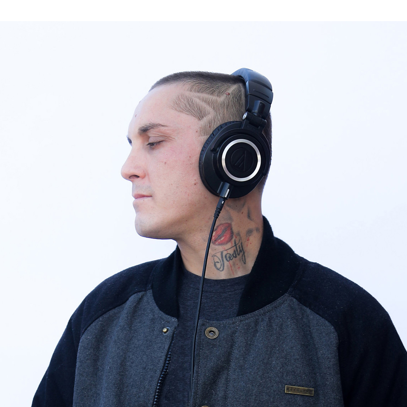 Read more about the article Chris B Takes On His Foes In “Still Up” (Review & Stream)