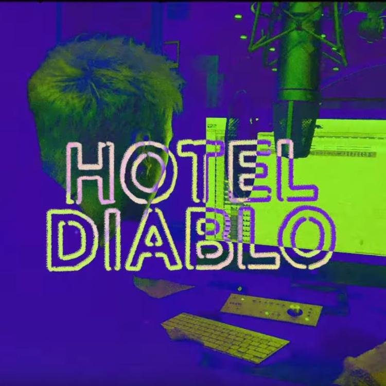 Read more about the article Machine Gun Kelly Goes Ham In “Breaking News”