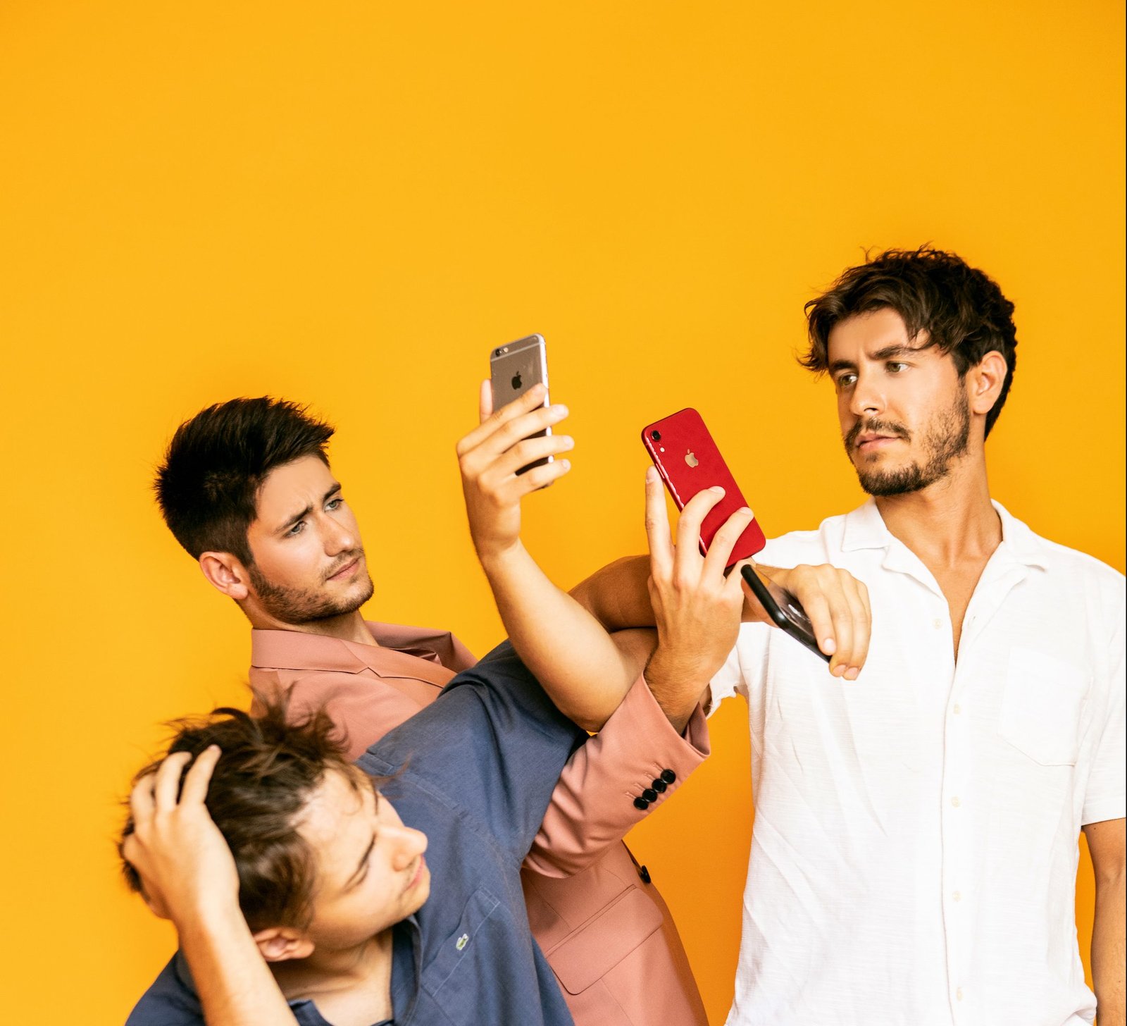 Read more about the article Hotline Calls Out Social Media Misuse On “The Gram”