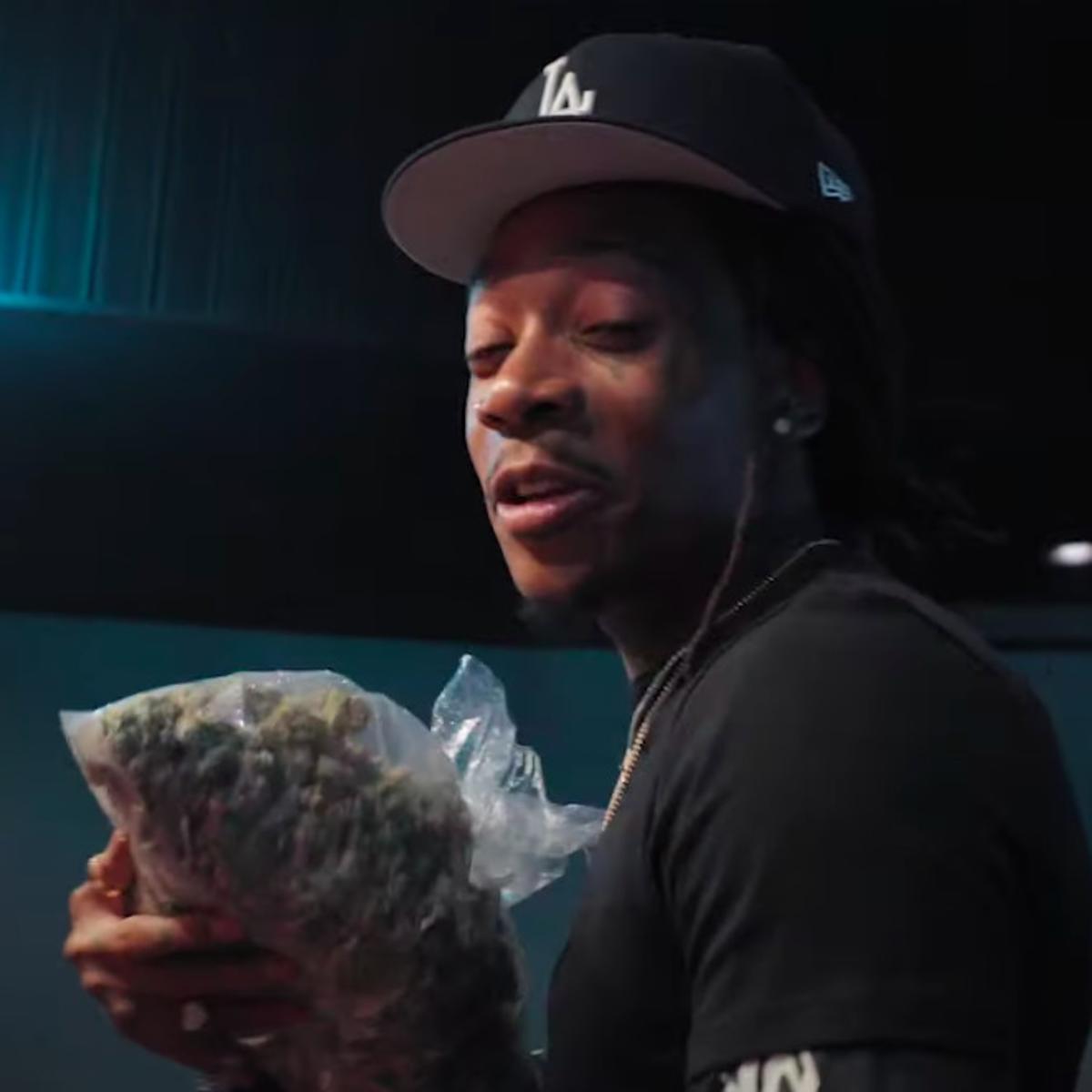 Read more about the article Wiz Khalifa & Young Deji Unite For “Ain’t Shit Free”