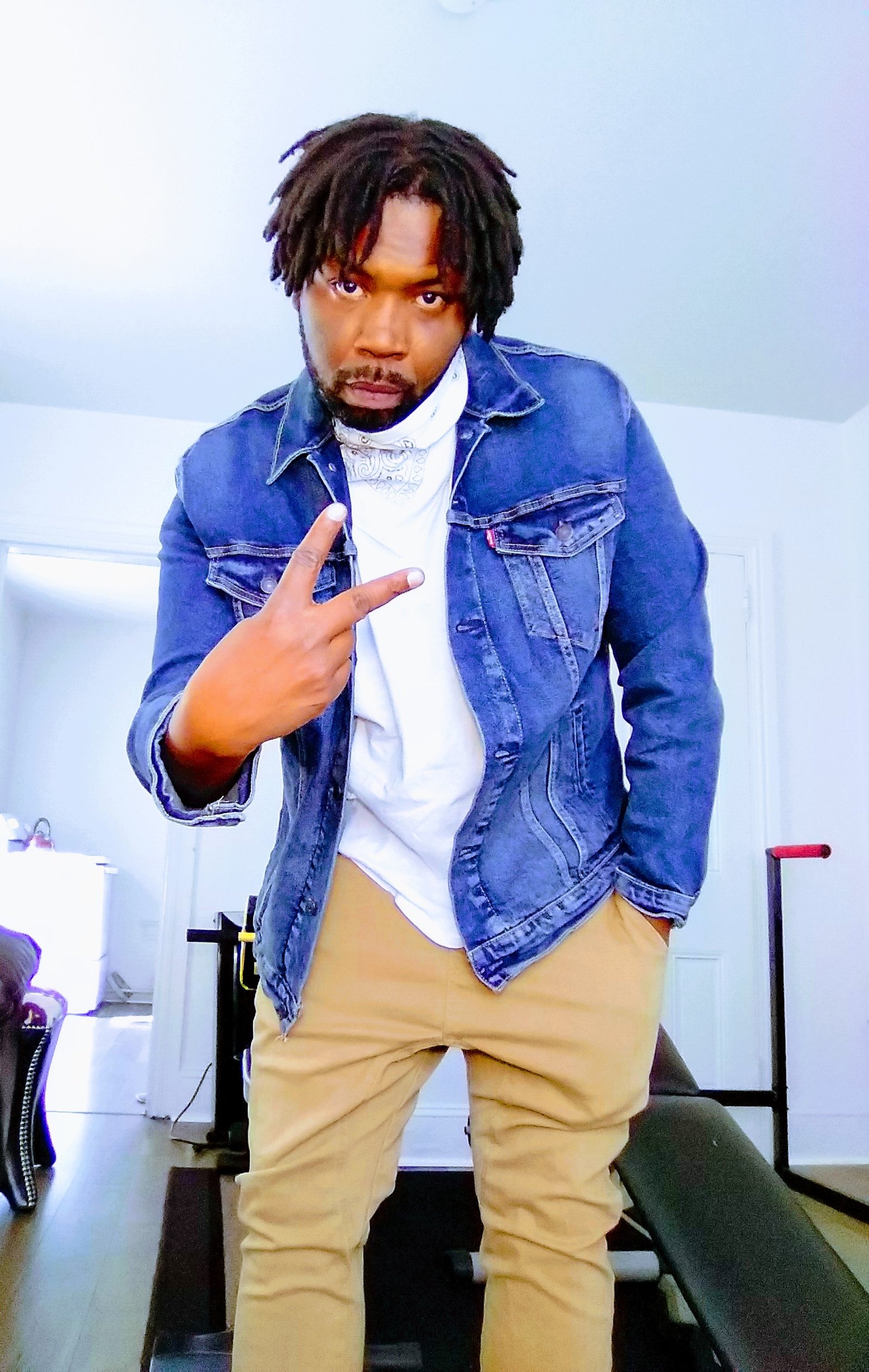 Read more about the article Malik Mos High Lives Up To His Potential In “Crown”