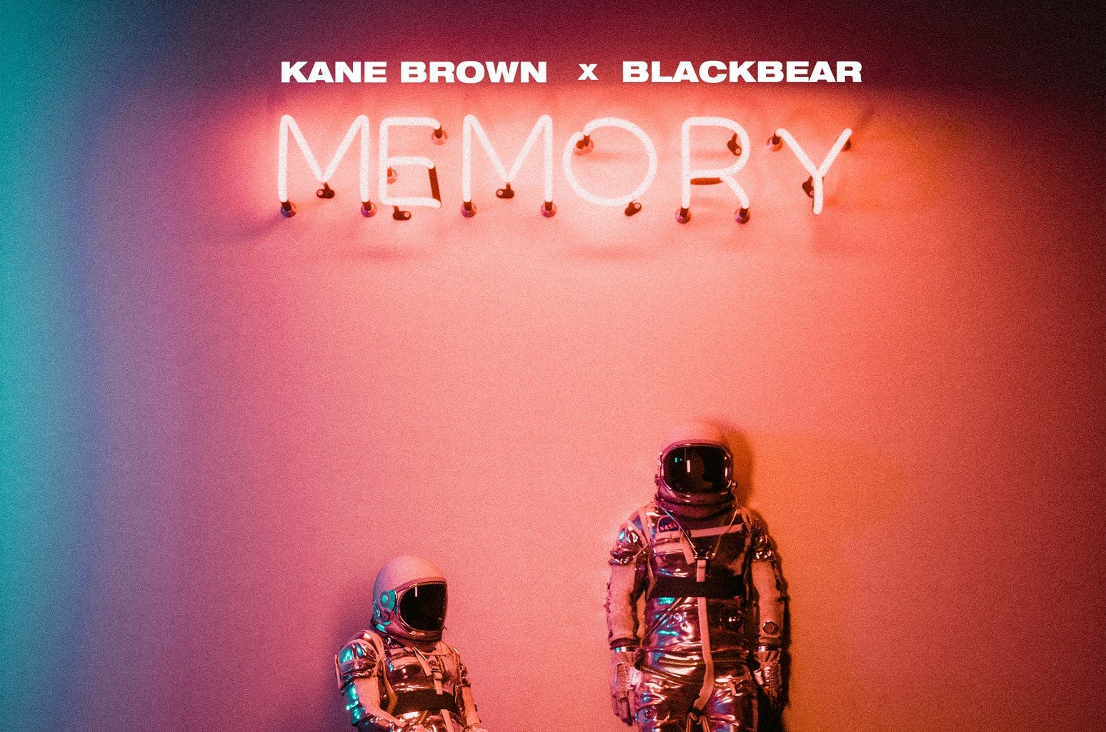 Read more about the article blackbear & Kane Brown Both Pour Their Heart Out In “Memory”