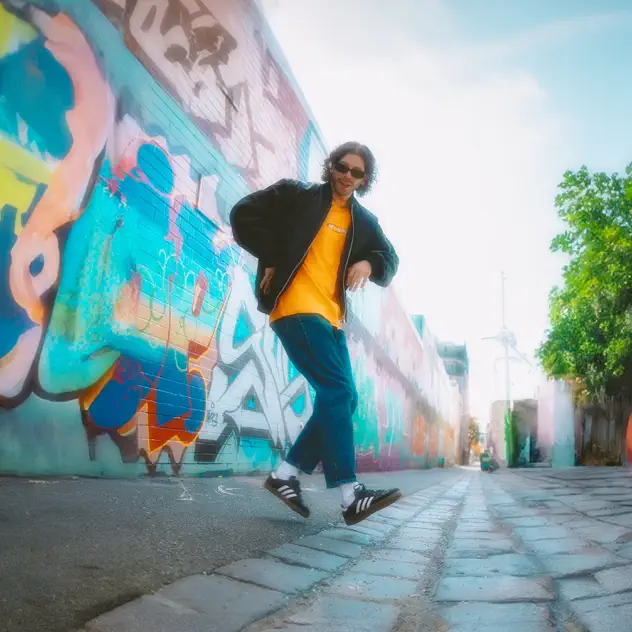 Read more about the article Conor Hamilton-Long Addresses Relationship Woes With “By The Way”