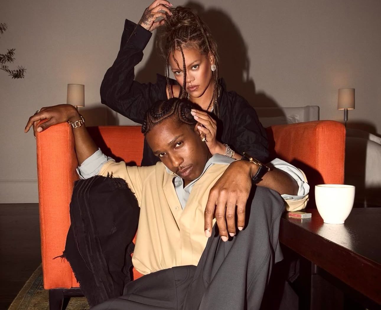 Read more about the article Rihanna & A$AP Rocky’s Mother Show Support To Him In Court