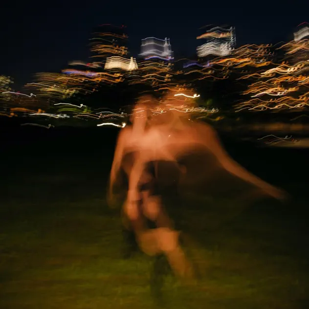 Read more about the article Alexa Kate Gets “Over Nostalgic”