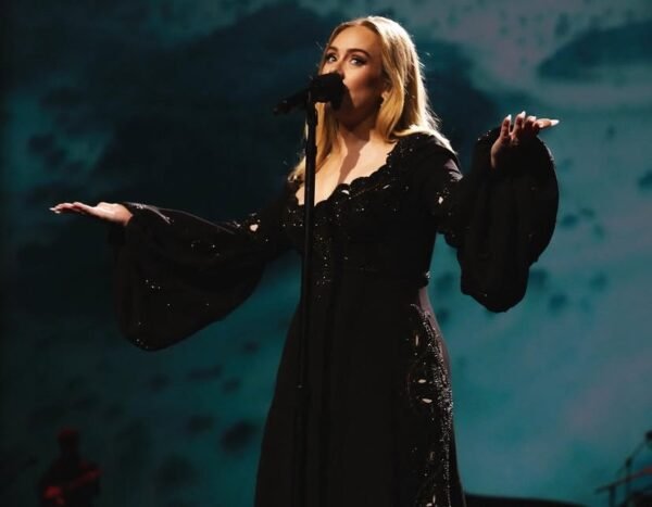 Adele 21 RIAA