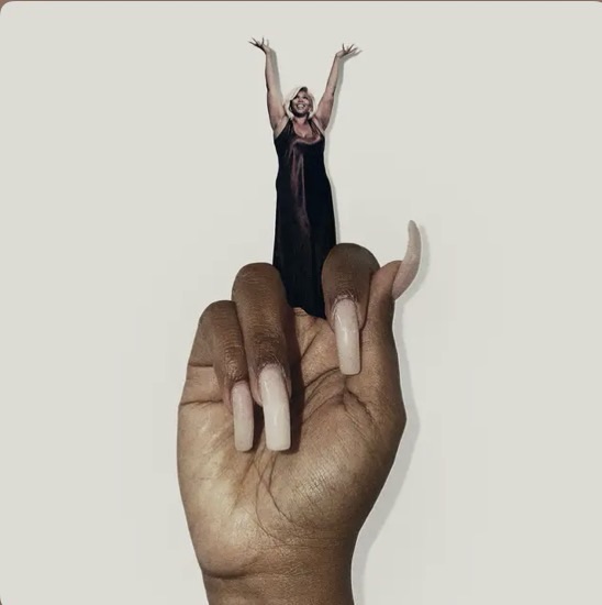 Read more about the article Lizzo- B*TCH (Album Review)