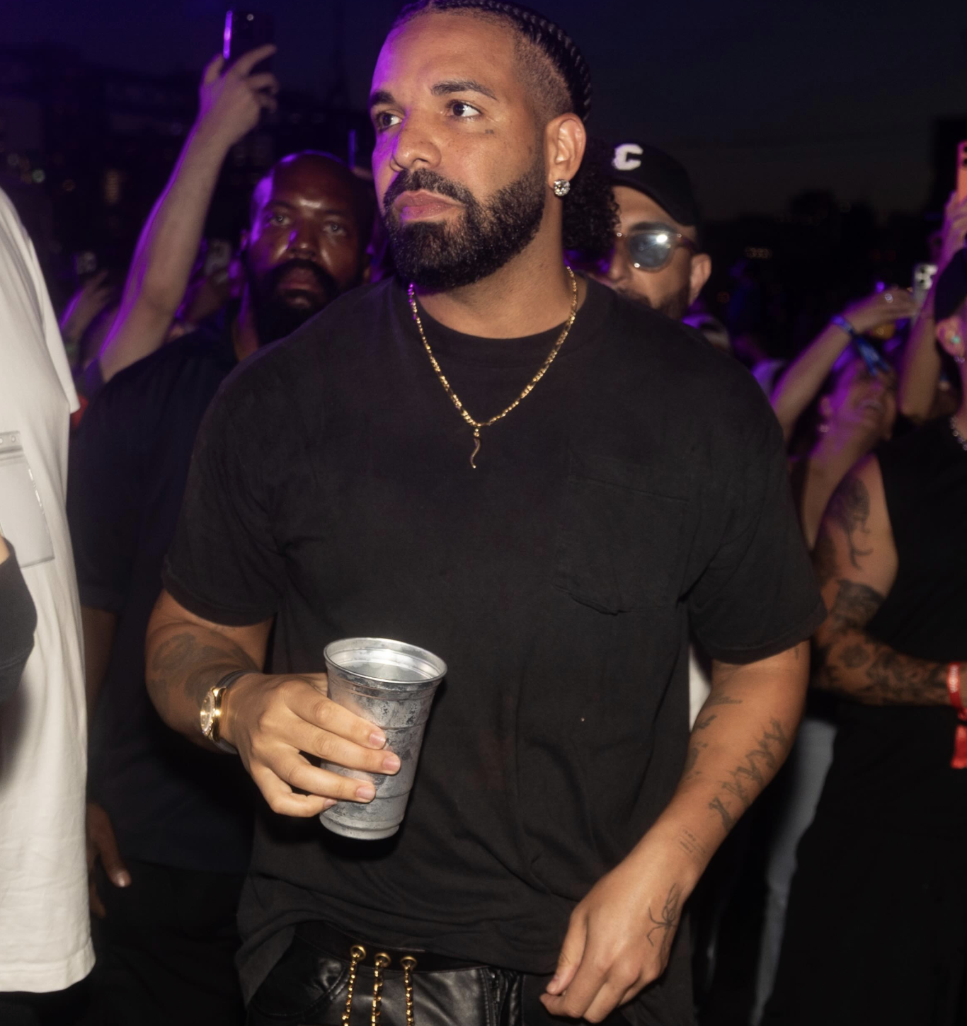 Drake Looks Back on Viral 20 v 1 Stream: “My Second 20V1 Was Almost as Lit as the First”